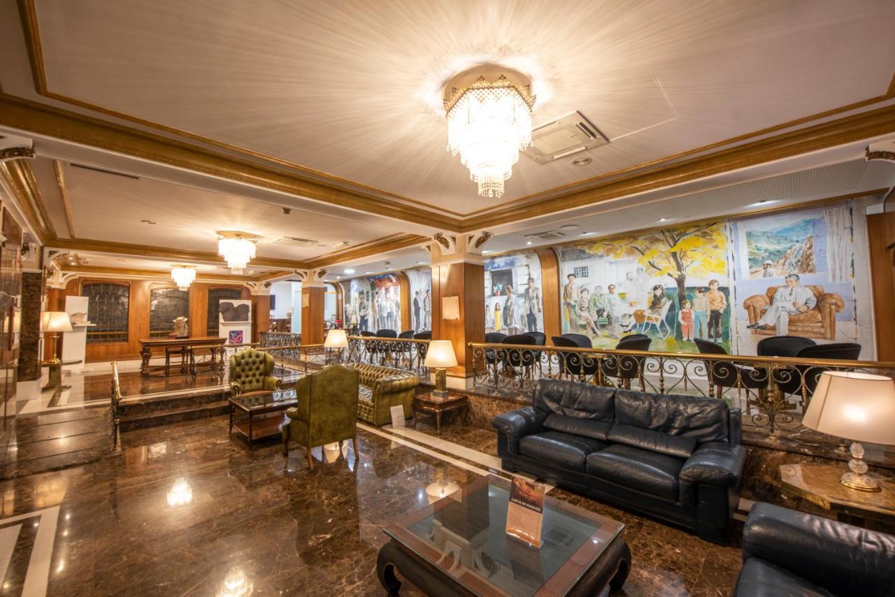 Eurostars Araguaney Hotel Santiago de Compostela Kültér fotó Lobby