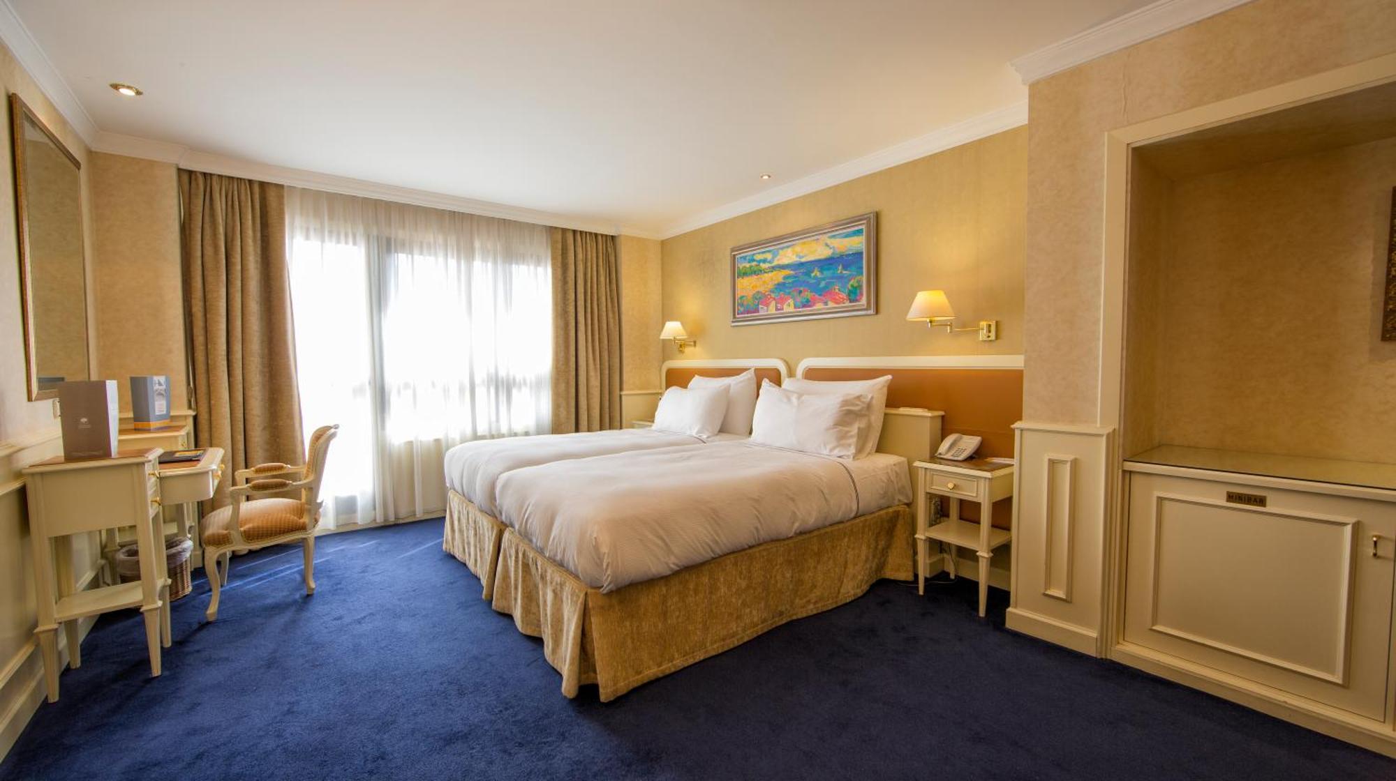Eurostars Araguaney Hotel Santiago de Compostela Szoba fotó A room at the hotel